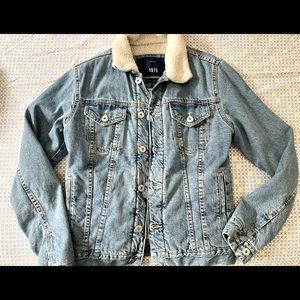 Zara Men’s Denim Sherpa Jacket